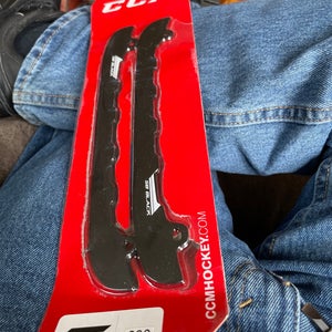 CCM SB Black runners size 230