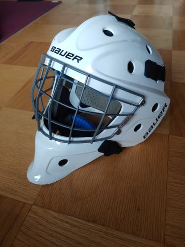 Senior Used Bauer NME 5 Goalie Mask