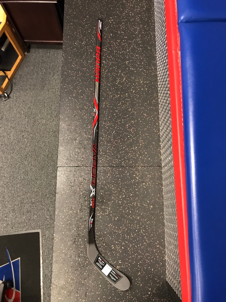 Senior New Left Hand Bauer Vapor X700 Lite Hockey Stick P28 / 87 Flex Lie 5