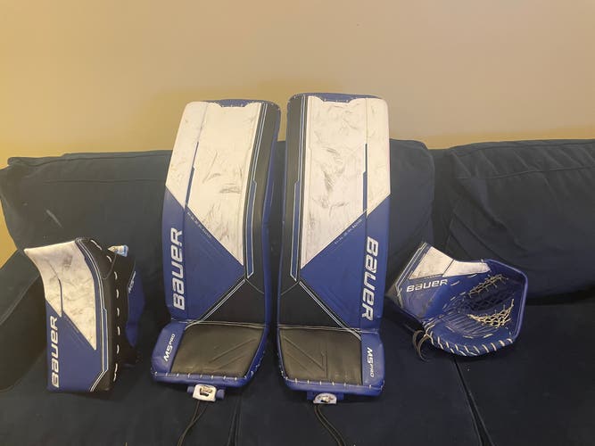 Bauer goalie full set