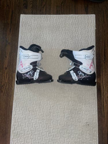 Kid's Salomon Ski Boots