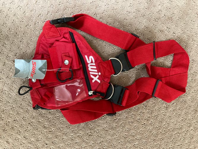 New Swix coach vest ll red
