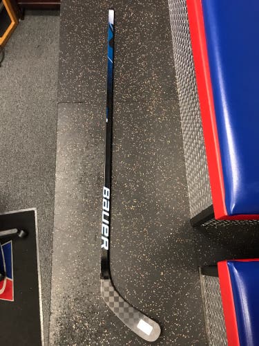Senior New Left Hand Bauer Nexus 3N Pro Hockey Stick P92 / 70 Flex Lie 6