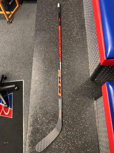 Senior New Right Handed CCM Jetspeed Team Hockey Stick P88 / 75 Flex