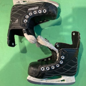 Youth Used Bauer Nexus 200 Hockey Skates D&R (Regular) 11Y