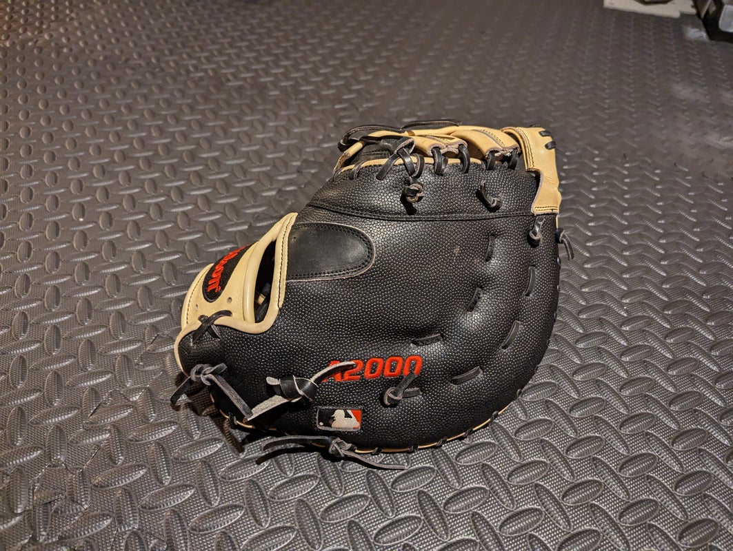BaseBax Softball and Baseball Gloves with Lightweight and Pliable