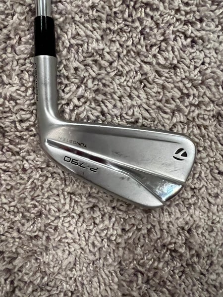 Men's 4 iron Regular Flex Steel Shaft 2021 P790