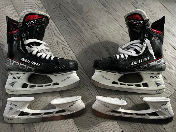 *** Pulling Tomorrow If They Don’t Sell**** Bauer Vapor 3X Hockey Skates Sz 6 ( Extra holders)