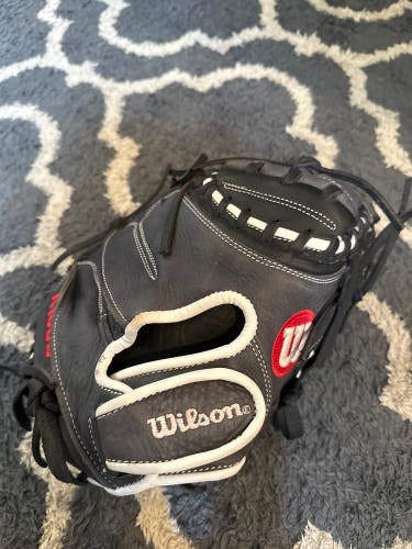 Right Hand Throw 33" A1000 Baseball Glove