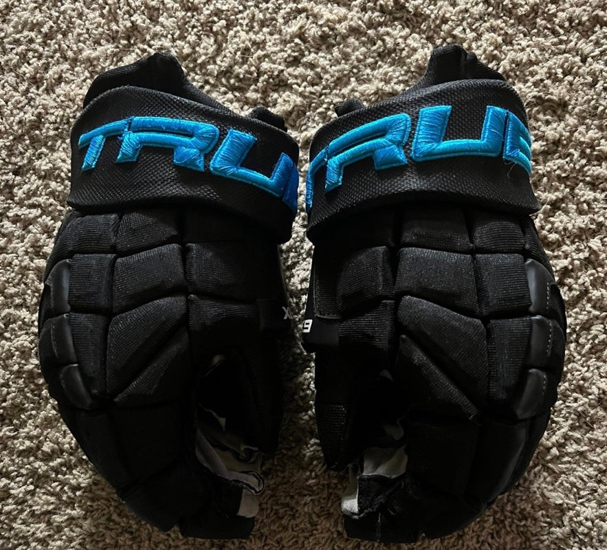 TRUE XC9 Pro Stock Gloves
