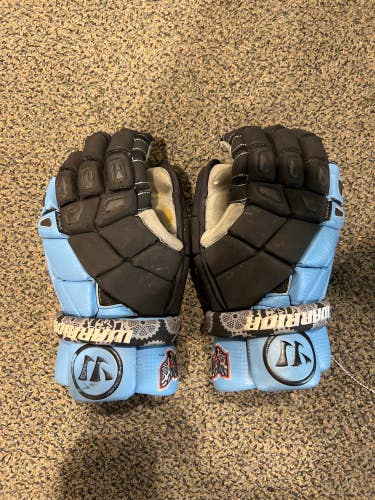 Used Warrior Nemesis Pro Ohio Machine Goalie Gloves 13"