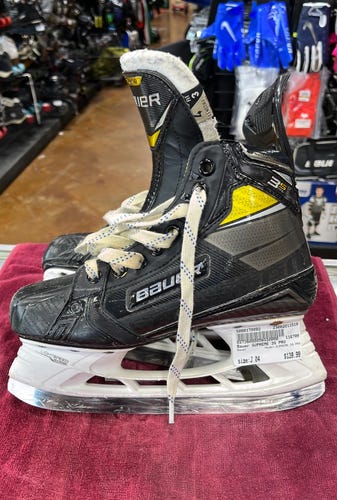Bauer Used Junior Size 4 Hockey Skates