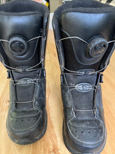 Kid's Size 3.0 (Women's 4.0) Thirty Two Kids Boa Snowboard Boots