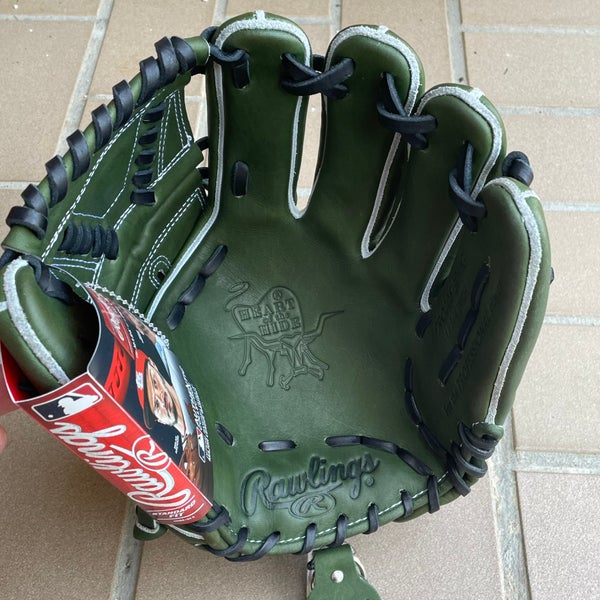 Rawlings Heart of The Hide 11.75 inch PRO205-6GRSS Baseball Glove