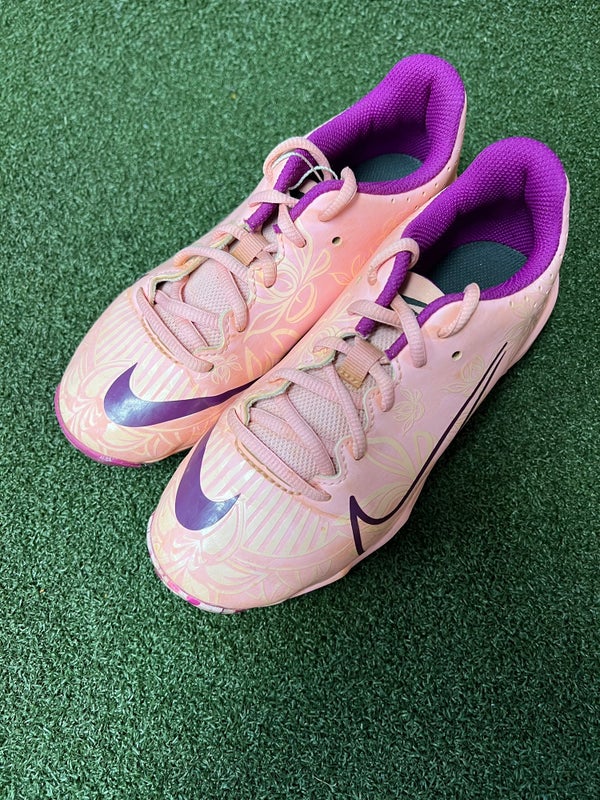 cheap nike softball cleats