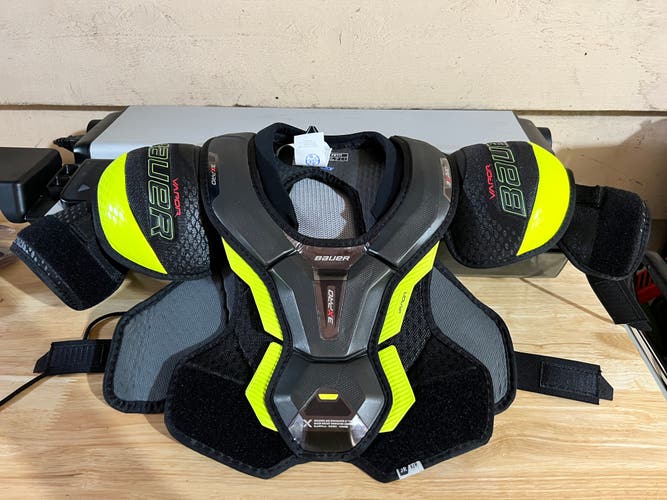 Junior Small Bauer Vapor 3X Pro Shoulder Pads