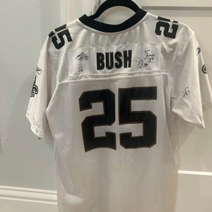 Reggie Bush signed jersey New Orleans saints