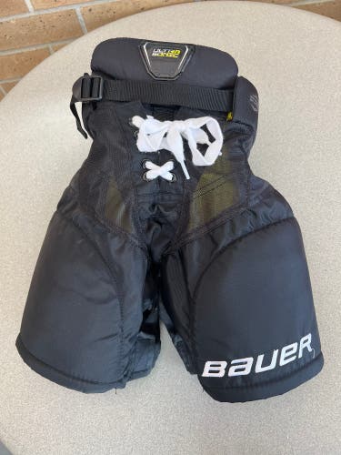 C2-3 Youth Used Small Bauer Supreme Ultrasonic Hockey Pants Retail
