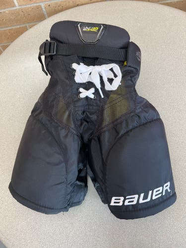 Youth Used Small Bauer Supreme Ultrasonic Hockey Pants Retail A R2 S3 L1
