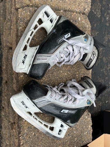 Used Bauer Regular Width Size 2 Supreme One15 Hockey Skates