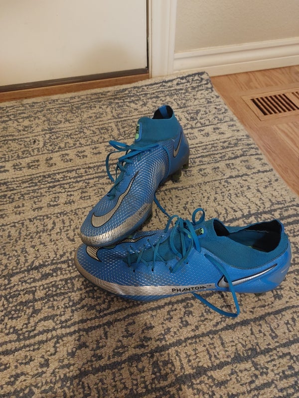 Blue Used Men's Size 13 (Women's 14) Nike Cleats