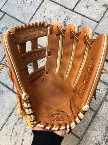 *Will Trade* Outfield 12.75" Marucci Cypress Series