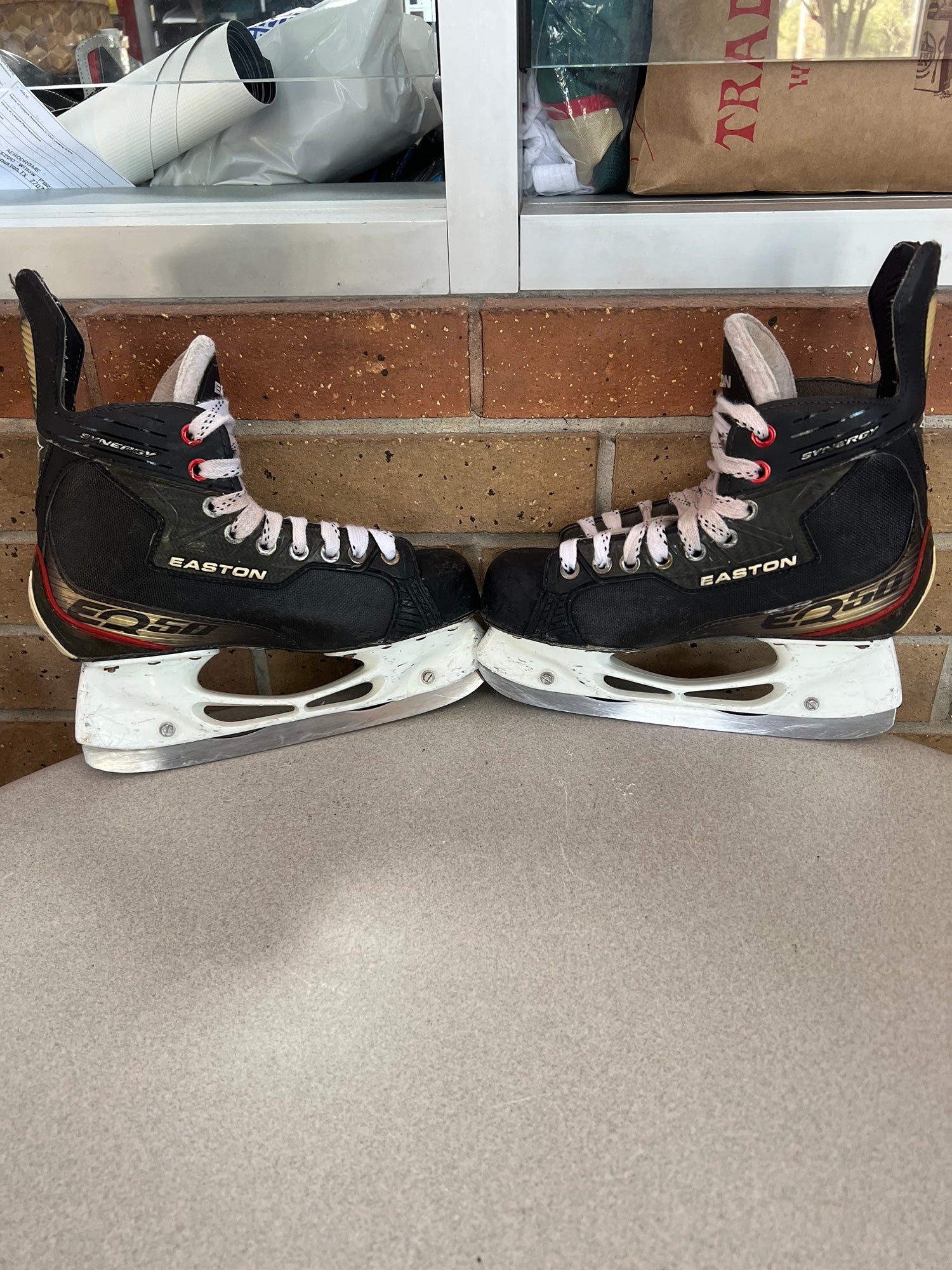 Easton Synergy EQ50 Player Skates Junior – Crow's Sports