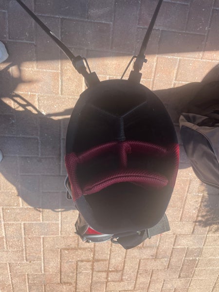 Wilson golf stand bag with shoulder strap  and club dividers
