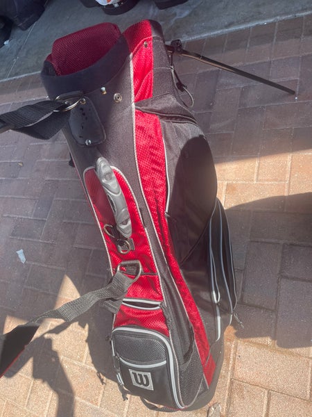 Wilson golf stand bag with shoulder strap  and club dividers