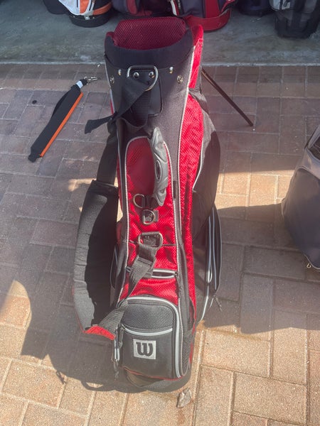Wilson golf stand bag with shoulder strap  and club dividers