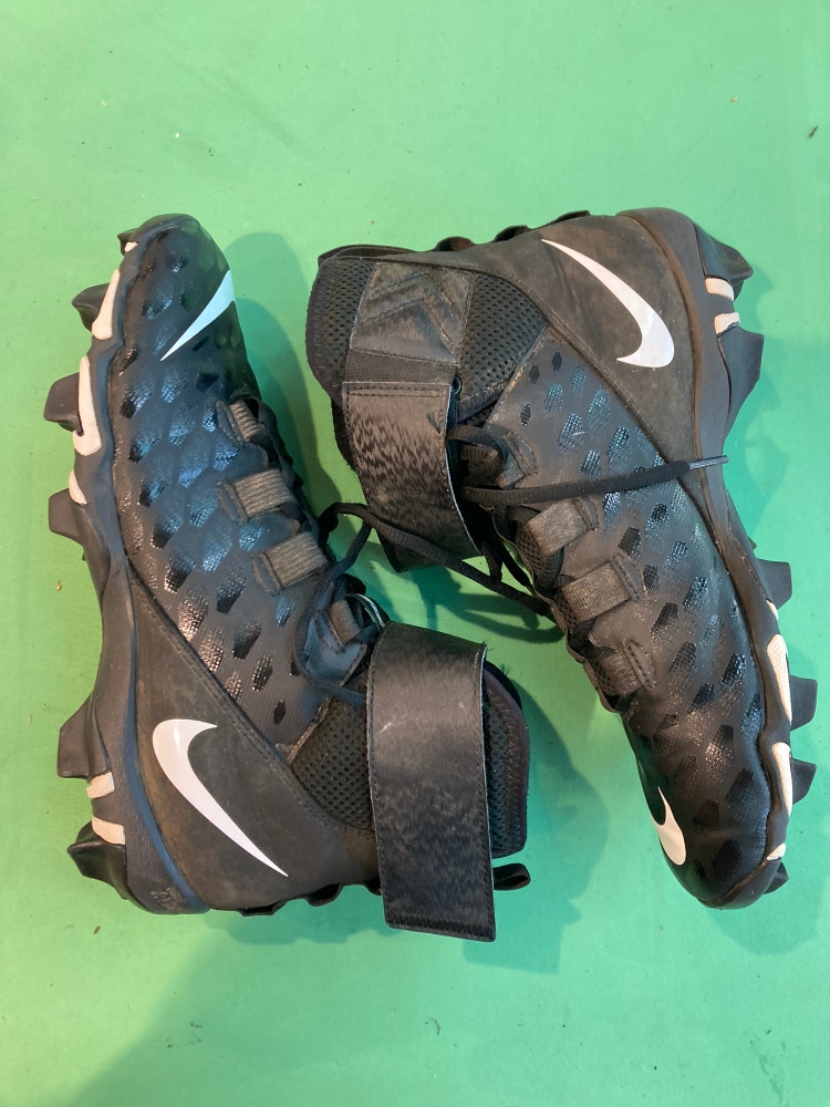 Black Adult Used Men's 9.5 Molded Nike Cleats