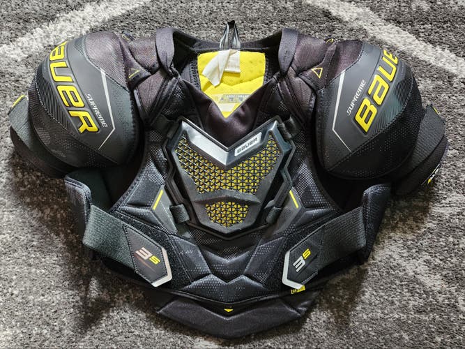 Senior Used Large Bauer Supreme 3S Shoulder Pads