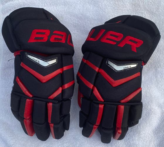 Bauer Supreme One.6 Hockey Gloves Senior 15"