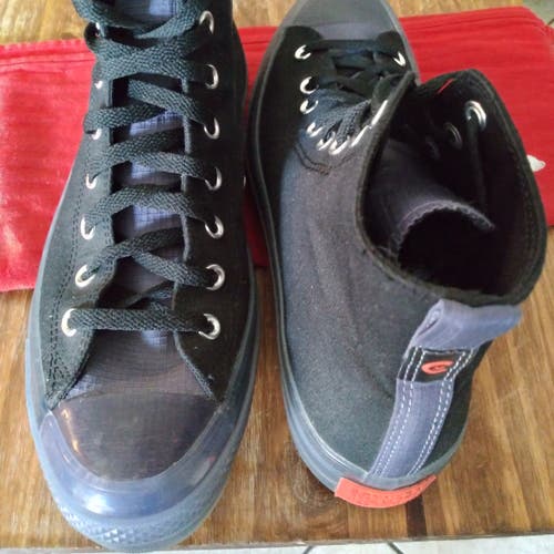 Black Adult New Men's Size 10(Women's 12) Converse Shoes