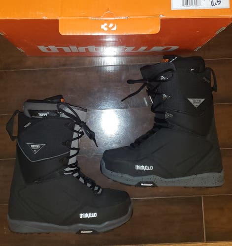 2022 MENS ThirtyTwo LASHED DIGGERS Snowboard Boots (MISMATCHED SIZES) LEFT 10.5 /RIGHT 11.5  (USED)