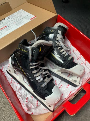 CCM AS1 Goalie Skates Size 8.5