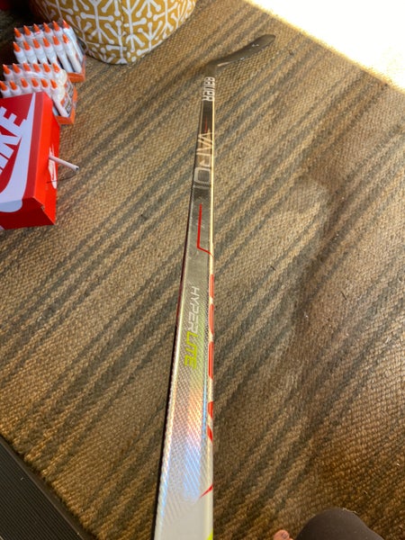 Junior Right Handed P88 Vapor Hyperlite Hockey Stick