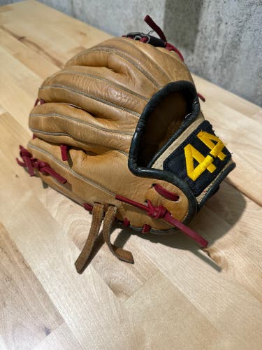 44 Pro Signature Youth 11” Infield Glove