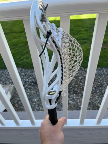 Used Attack & Midfield Unstrung Mirage 2.0 Head W/ White Maverik A1 And Stringing Supplies