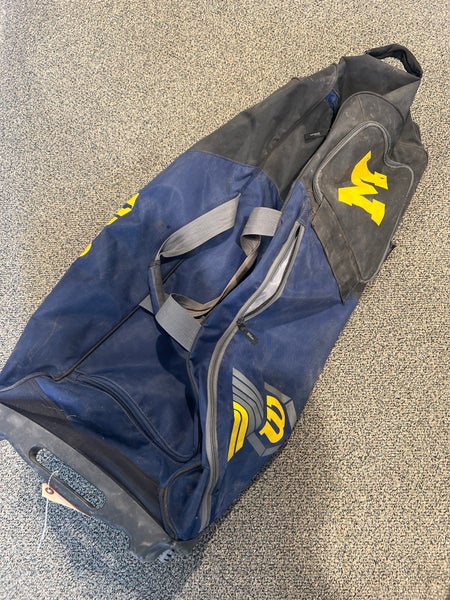 Used Michigan Wilson Catchers Bag | SidelineSwap