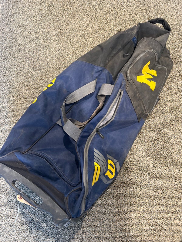 Used Michigan Wilson Catchers Bag