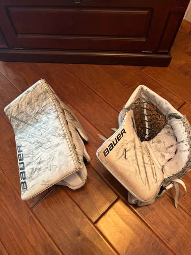 Bauer Hyperlite Goalie Blocker And Glove