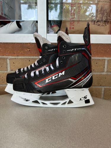B05 Senior Used CCM JetSpeed FT370 Hockey Skates D&R (Regular) Retail 10
