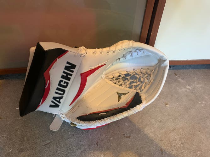 New Regular Velocity V6 Glove