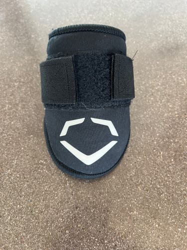 Used EvoShield Elbow Guard (In Great Condition)