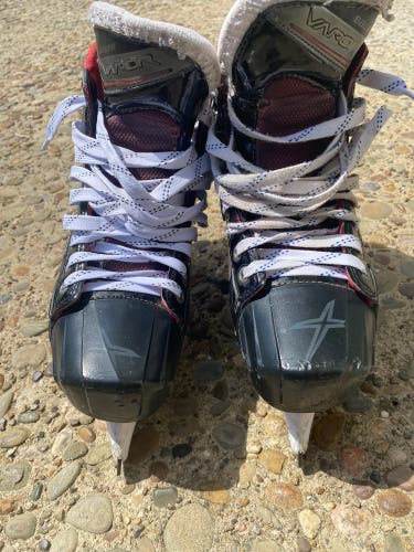 Used Bauer Regular Width  Size 7.5 vapor x900 Hockey Goalie Skates