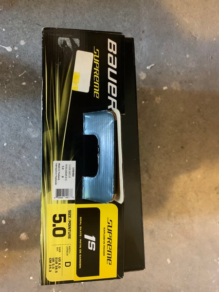 New Bauer Regular Width Size 5 Supreme 1S Hockey Goalie Skates