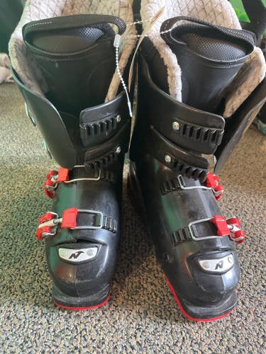 Used Nordica GPX TEAM Ski Boots | Mondo 25 & mondo 25.5 (298mm)