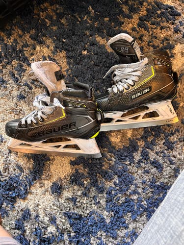 Bauer Elite Goalie Skates size 5 fit 2