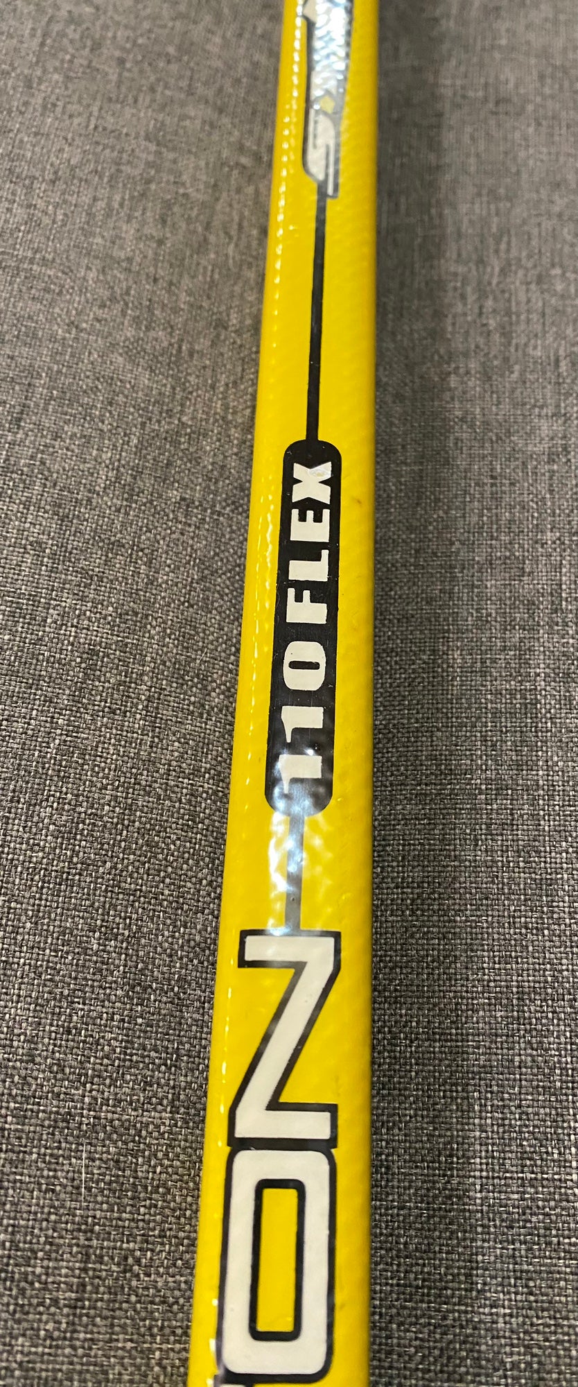 yellow easton synergy hockey stick